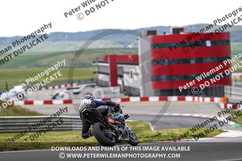 cadwell no limits trackday;cadwell park;cadwell park photographs;cadwell trackday photographs;enduro digital images;event digital images;eventdigitalimages;navarra;no limits trackdays;peter wileman photography;racing digital images;trackday digital images;trackday photos